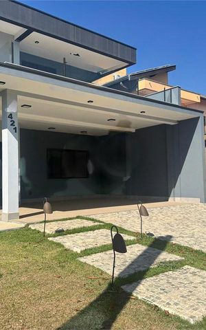 Casa à venda com 236m², 3 quartos e 2 vagas