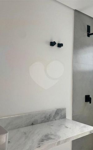Casa à venda com 236m², 3 quartos e 2 vagas