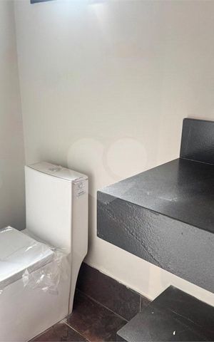 Casa à venda com 236m², 3 quartos e 2 vagas