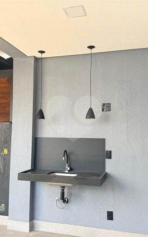 Casa à venda com 236m², 3 quartos e 2 vagas