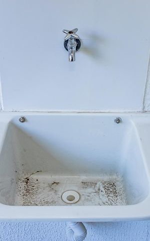 Apartamento para alugar com 36m², 2 quartos e sem vaga Apartamento para alugar com 36m², 2 quartos e sem vagaVaranda e área de serviço