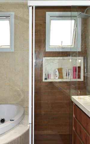Apartamento para alugar com 215m², 3 quartos e 4 vagasBanheiro da Suíte