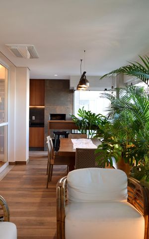 Apartamento para alugar com 215m², 3 quartos e 4 vagasVaranda