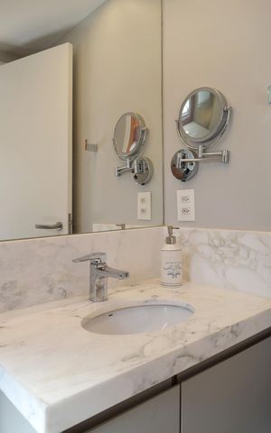 Apartamento para alugar com 215m², 3 quartos e 4 vagasBanheiro