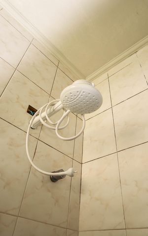 Casa à venda com 200m², 3 quartos e 1 vagaBanheiro social 2
