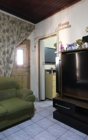 Casa à venda com 192m², 2 quartos e 3 vagasSala