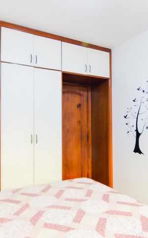 Casa à venda com 245m², 4 quartos e 4 vagasQuarto 2 
