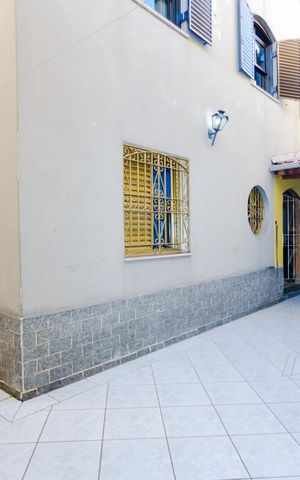 Casa à venda com 245m², 4 quartos e 4 vagasQuintal