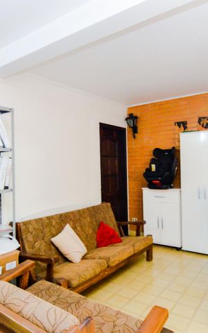 Casa à venda com 245m², 4 quartos e 4 vagasQuarto de Serviço