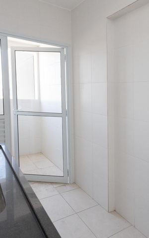 Apartamento à venda com 76m², 3 quartos e 2 vagas Apartamento à venda com 76m², 3 quartos e 2 vagasCozinha