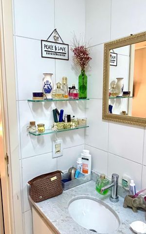 Apartamento para alugar com 59m², 2 quartos e 1 vaga Apartamento para alugar com 59m², 2 quartos e 1 vagaBanheiro da Suíte