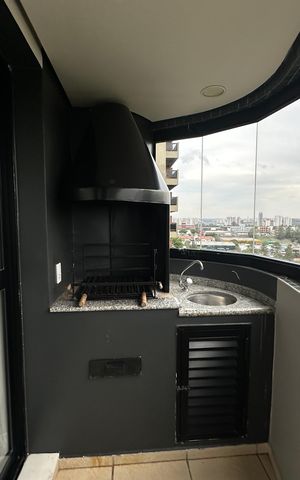 Apartamento para alugar com 350m², 4 quartos e 3 vagas Apartamento para alugar com 350m², 4 quartos e 3 vagasVaranda da Sala