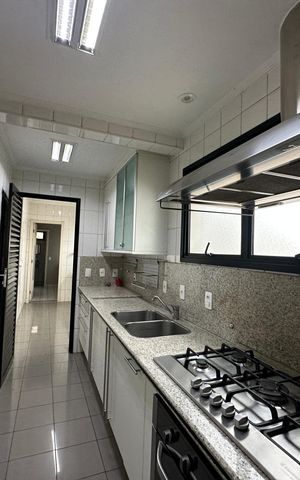 Apartamento para alugar com 350m², 4 quartos e 3 vagas Apartamento para alugar com 350m², 4 quartos e 3 vagasCozinha