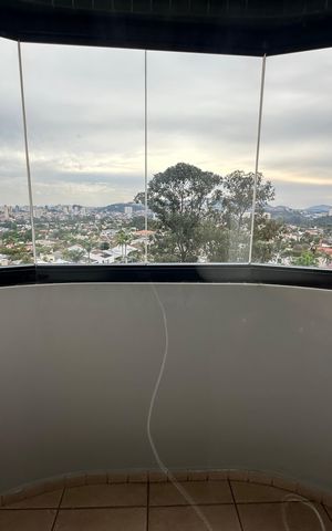 Apartamento para alugar com 350m², 4 quartos e 3 vagas Apartamento para alugar com 350m², 4 quartos e 3 vagasVaranda