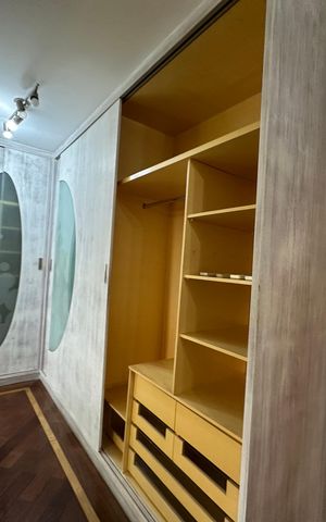 Apartamento para alugar com 350m², 4 quartos e 3 vagas Apartamento para alugar com 350m², 4 quartos e 3 vagasCloset da suíte 3