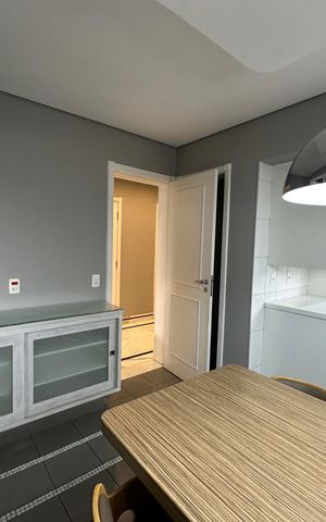 Apartamento para alugar com 350m², 4 quartos e 3 vagas Apartamento para alugar com 350m², 4 quartos e 3 vagasCopa