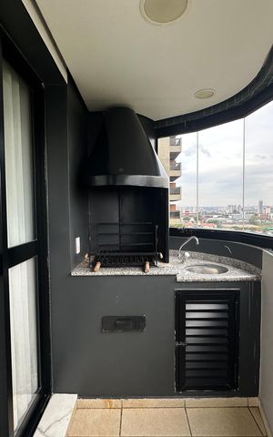 Apartamento para alugar com 350m², 4 quartos e 3 vagas Apartamento para alugar com 350m², 4 quartos e 3 vagasVaranda da Sala
