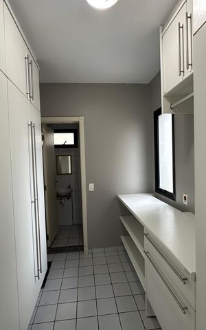 Apartamento para alugar com 350m², 4 quartos e 3 vagas Apartamento para alugar com 350m², 4 quartos e 3 vagasÁrea de Serviço