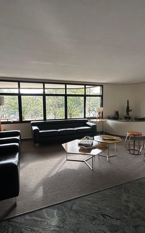 Apartamento para alugar com 350m², 4 quartos e 3 vagas Apartamento para alugar com 350m², 4 quartos e 3 vagasÁrea comum