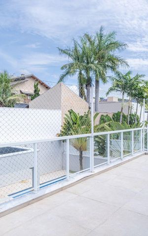 Casa à venda com 759m², 4 quartos e 4 vagas