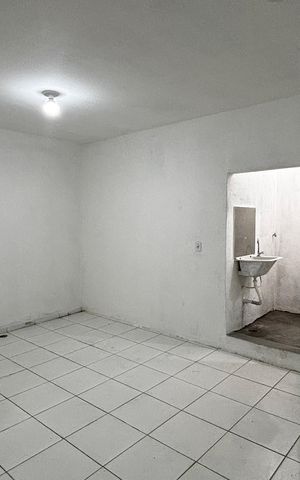 Casa para alugar com 20m², 1 quarto e sem vaga Casa para alugar com 20m², 1 quarto e sem vagaStudio