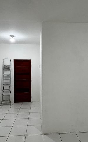 Casa para alugar com 20m², 1 quarto e sem vaga Casa para alugar com 20m², 1 quarto e sem vagaStudio