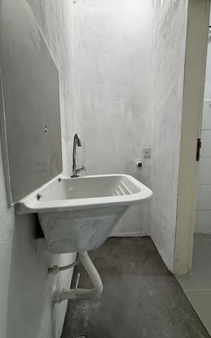 Casa para alugar com 20m², 1 quarto e sem vaga Casa para alugar com 20m², 1 quarto e sem vagaÁrea de serviço