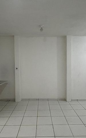 Casa para alugar com 20m², 1 quarto e sem vaga Casa para alugar com 20m², 1 quarto e sem vagaStudio