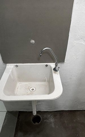 Casa para alugar com 20m², 1 quarto e sem vaga Casa para alugar com 20m², 1 quarto e sem vagaÁrea de serviço