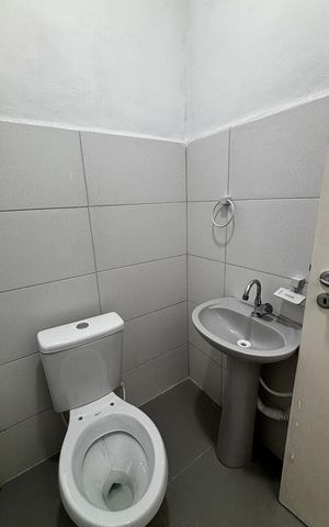 Casa para alugar com 20m², 1 quarto e sem vaga Casa para alugar com 20m², 1 quarto e sem vagaBanheiro
