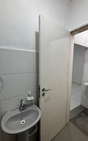 Casa para alugar com 20m², 1 quarto e sem vaga Casa para alugar com 20m², 1 quarto e sem vagaBanheiro