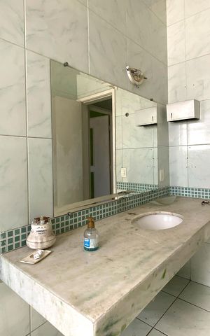 Casa para alugar com 380m², 4 quartos e 5 vagas Casa para alugar com 380m², 4 quartos e 5 vagasBanheiro 2