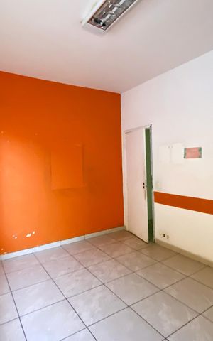 Casa para alugar com 380m², 4 quartos e 5 vagas Casa para alugar com 380m², 4 quartos e 5 vagasQuarto 2