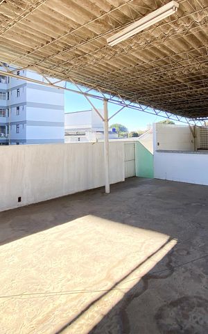 Casa para alugar com 380m², 4 quartos e 5 vagas Casa para alugar com 380m², 4 quartos e 5 vagasTerraço