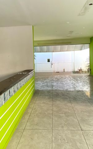 Casa para alugar com 380m², 4 quartos e 5 vagas Casa para alugar com 380m², 4 quartos e 5 vagasSala