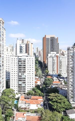 Apartamento à venda com 70m², 2 quartos e 1 vaga Apartamento à venda com 70m², 2 quartos e 1 vagaVaranda