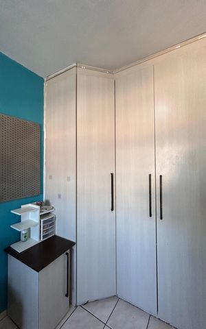 Casa à venda com 240m², 3 quartos e 3 vagas Casa à venda com 240m², 3 quartos e 3 vagasQuarto 2