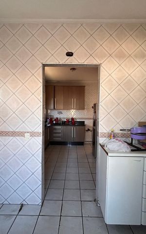 Casa à venda com 240m², 3 quartos e 3 vagas Casa à venda com 240m², 3 quartos e 3 vagasÁrea de Serviço