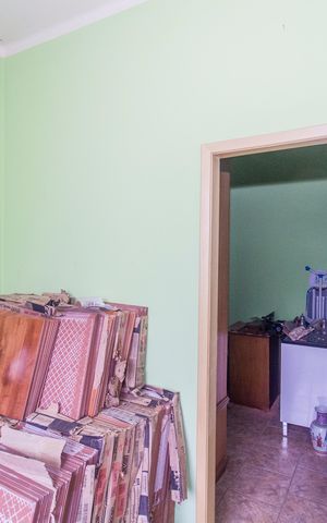 Casa à venda com 270m², 3 quartos e 2 vagas Casa à venda com 270m², 3 quartos e 2 vagasSala