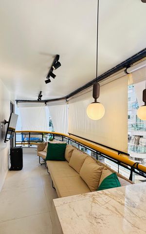 Apartamento à venda com 106m², 3 quartos e 2 vagas Apartamento à venda com 106m², 3 quartos e 2 vagasVaranda