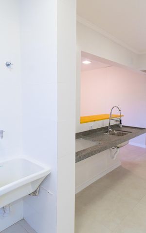 Apartamento à venda com 59m², 2 quartos e 1 vaga Apartamento à venda com 59m², 2 quartos e 1 vagaCozinha e Área de Serviço