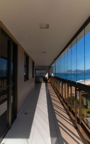Apartamento para alugar com 180m², 4 quartos e 3 vagas Apartamento para alugar com 180m², 4 quartos e 3 vagasVaranda da Sala