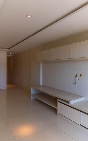 Apartamento para alugar com 180m², 4 quartos e 3 vagas Apartamento para alugar com 180m², 4 quartos e 3 vagasSala