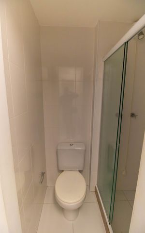 Apartamento para alugar com 180m², 4 quartos e 3 vagas Apartamento para alugar com 180m², 4 quartos e 3 vagasBanheiro de serviço