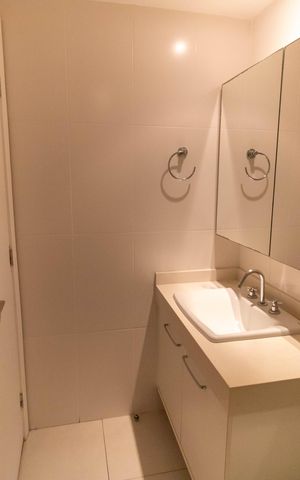 Apartamento para alugar com 180m², 4 quartos e 3 vagas Apartamento para alugar com 180m², 4 quartos e 3 vagasBanheiro Social