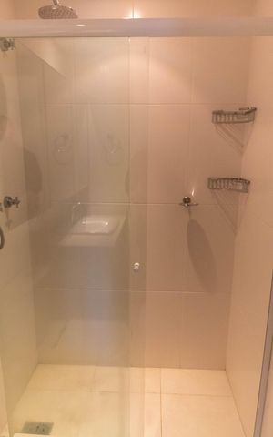 Apartamento para alugar com 180m², 4 quartos e 3 vagas Apartamento para alugar com 180m², 4 quartos e 3 vagasBanheiro Social