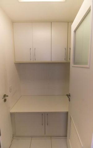 Apartamento para alugar com 180m², 4 quartos e 3 vagas Apartamento para alugar com 180m², 4 quartos e 3 vagasQuarto de Serviço