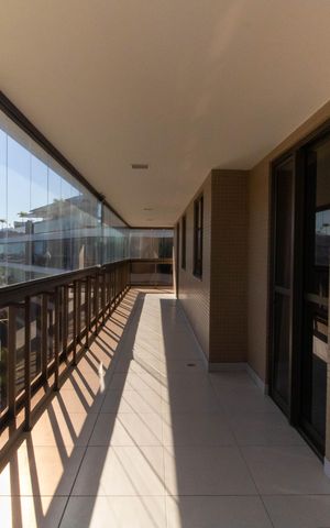 Apartamento para alugar com 180m², 4 quartos e 3 vagas Apartamento para alugar com 180m², 4 quartos e 3 vagasVaranda da Sala