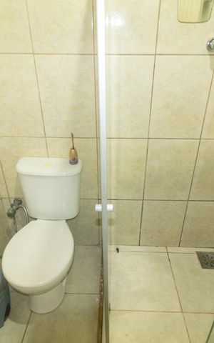 Casa à venda com 240m², 2 quartos e 1 vaga Casa à venda com 240m², 2 quartos e 1 vagaBanheiro Social 1