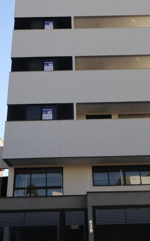 Apartamento para alugar com 82m², 3 quartos e 2 vagasPlaquinha